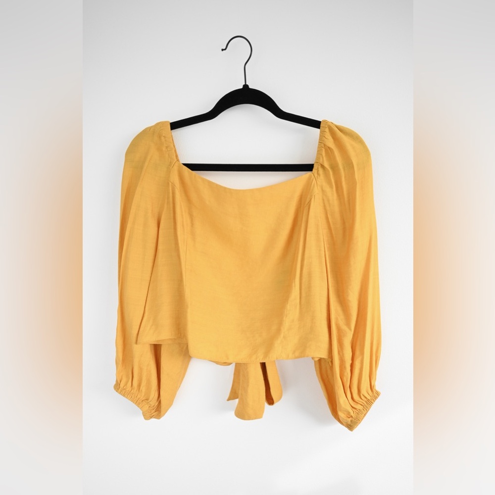 Express Crop Blouse
